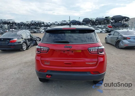 2017 Jeep Compass Trailhawk из США, поврежденный, VIN 3C4NJDDB9HT674796